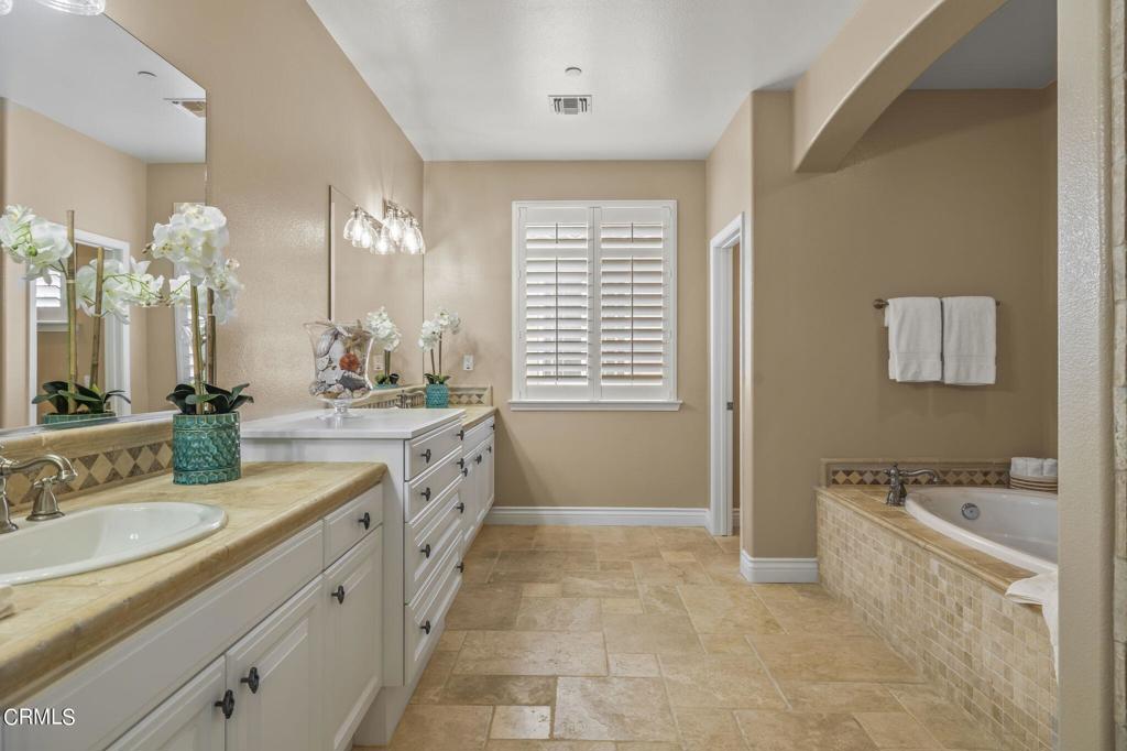 1304 Twin Tides Place