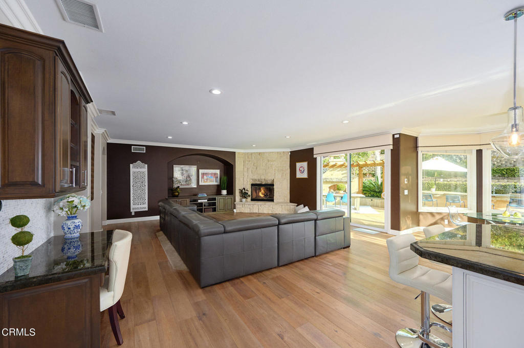 7159 Los Coyotes Place