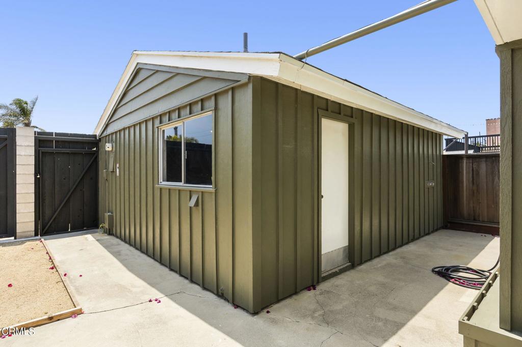 5104 Beachcomber Street