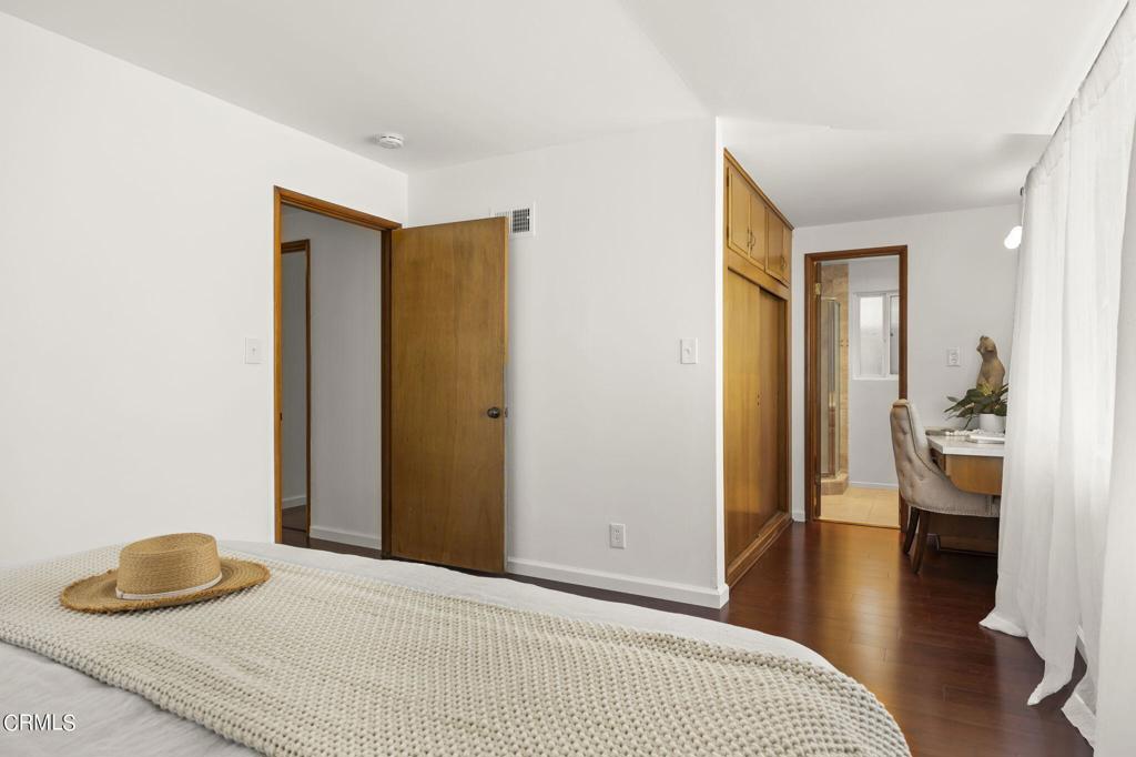 5104 Beachcomber Street