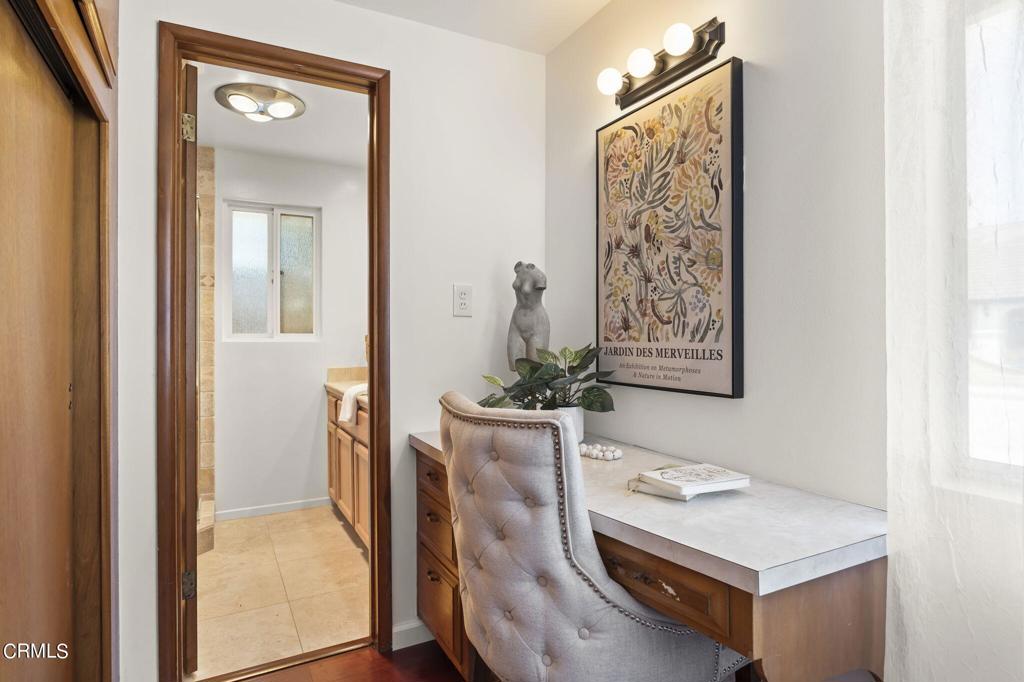 5104 Beachcomber Street