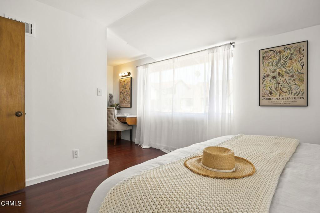 5104 Beachcomber Street