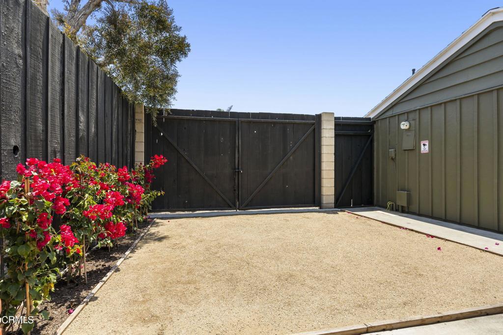 5104 Beachcomber Street