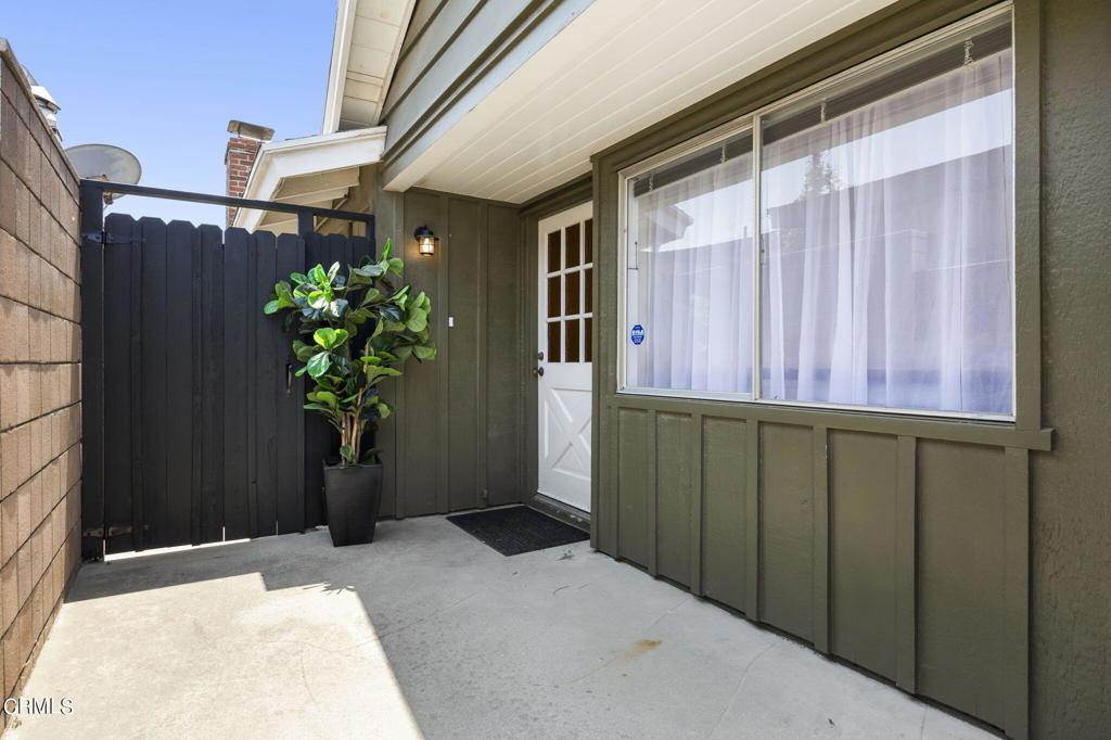 5104 Beachcomber Street