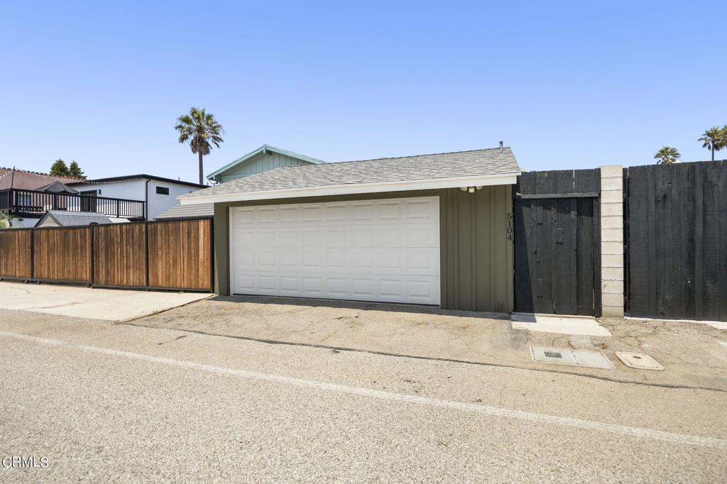 5104 Beachcomber Street