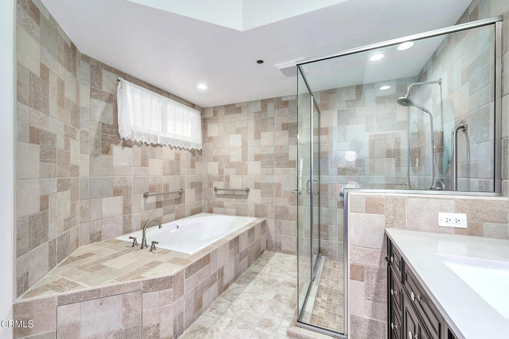 4229 Harbour Island Lane