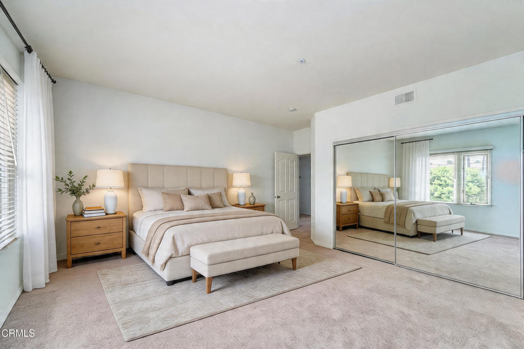 4229 Harbour Island Lane