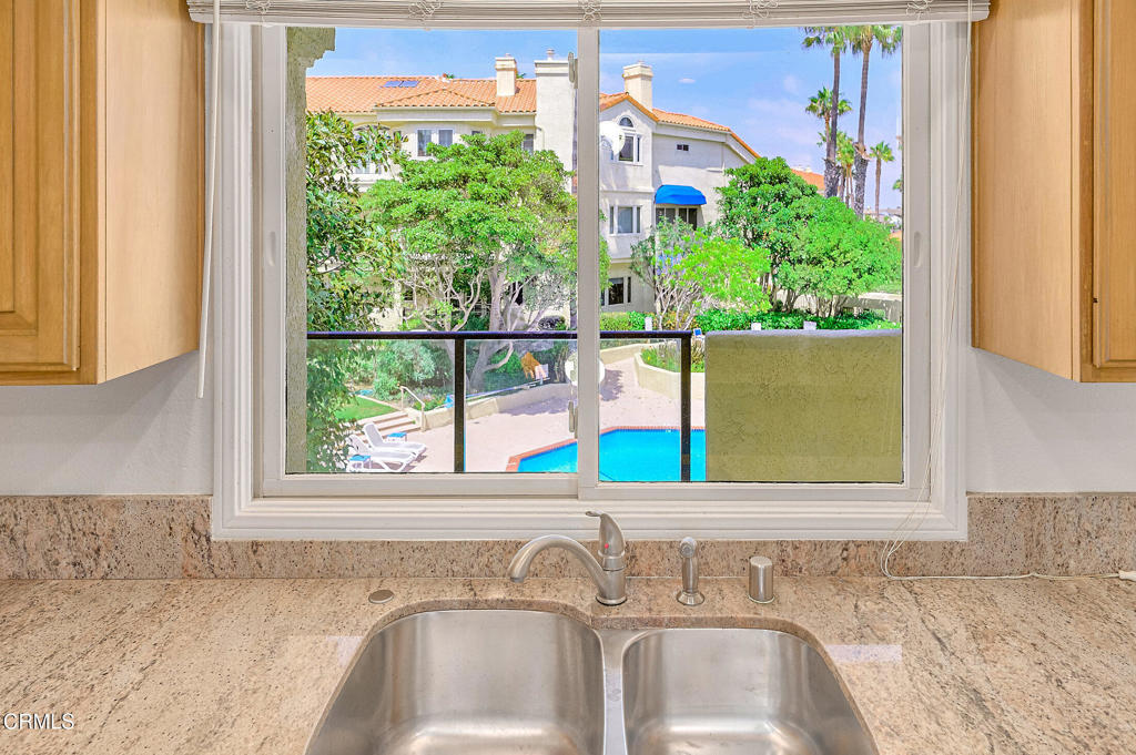 4229 Harbour Island Lane