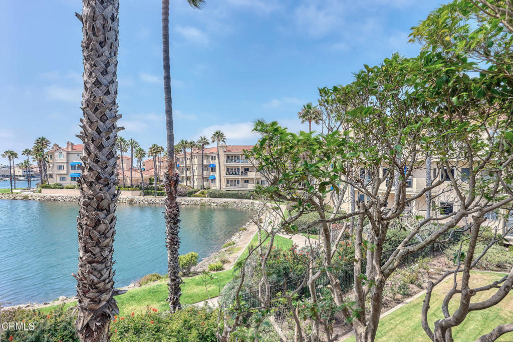 4229 Harbour Island Lane