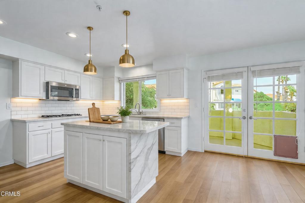 4229 Harbour Island Lane
