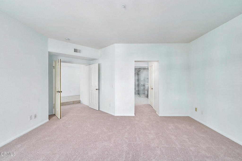 4229 Harbour Island Lane