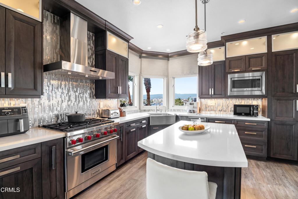 1758 Emerald Isle Way