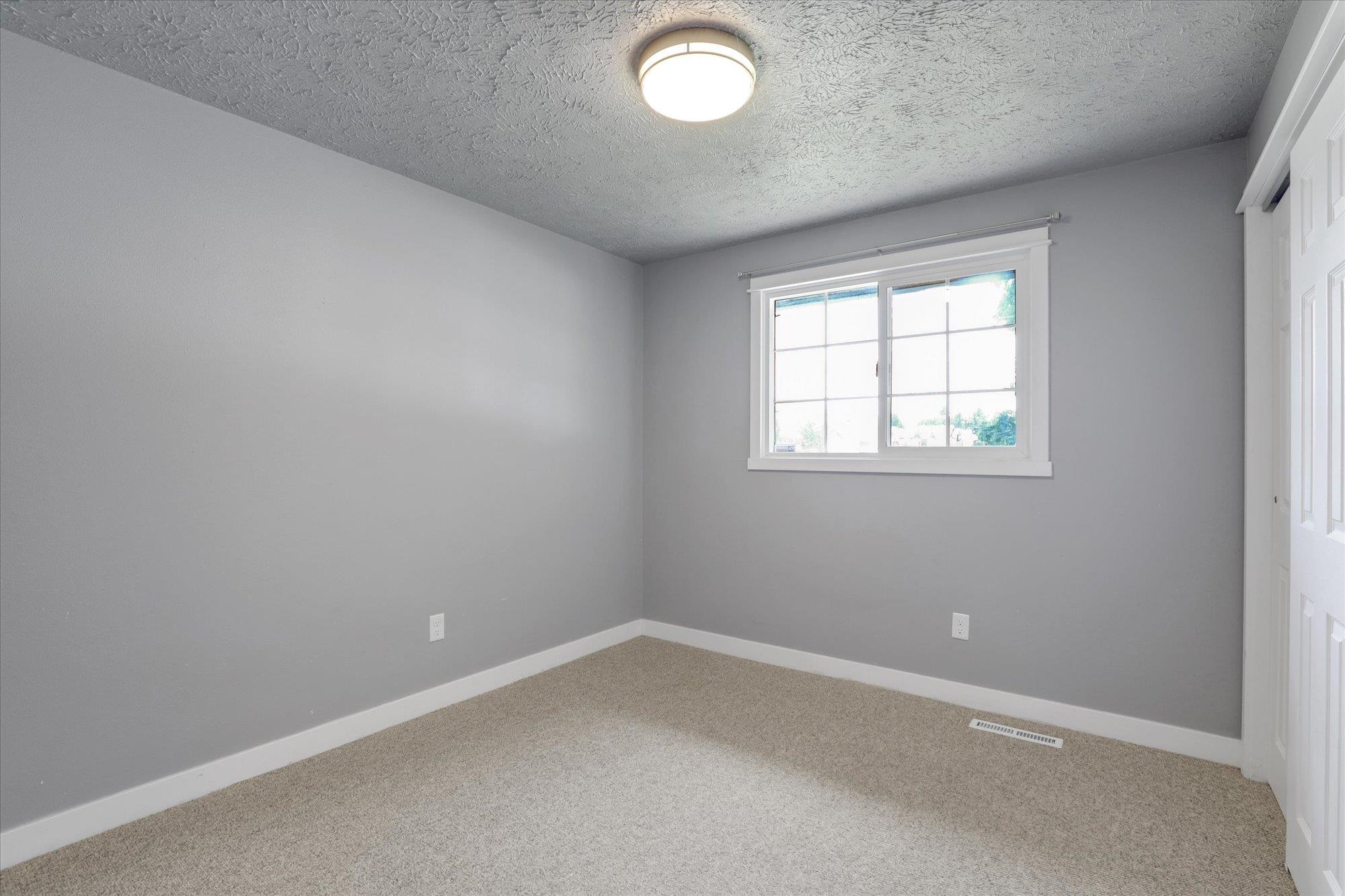 19207 E Sprague Ave