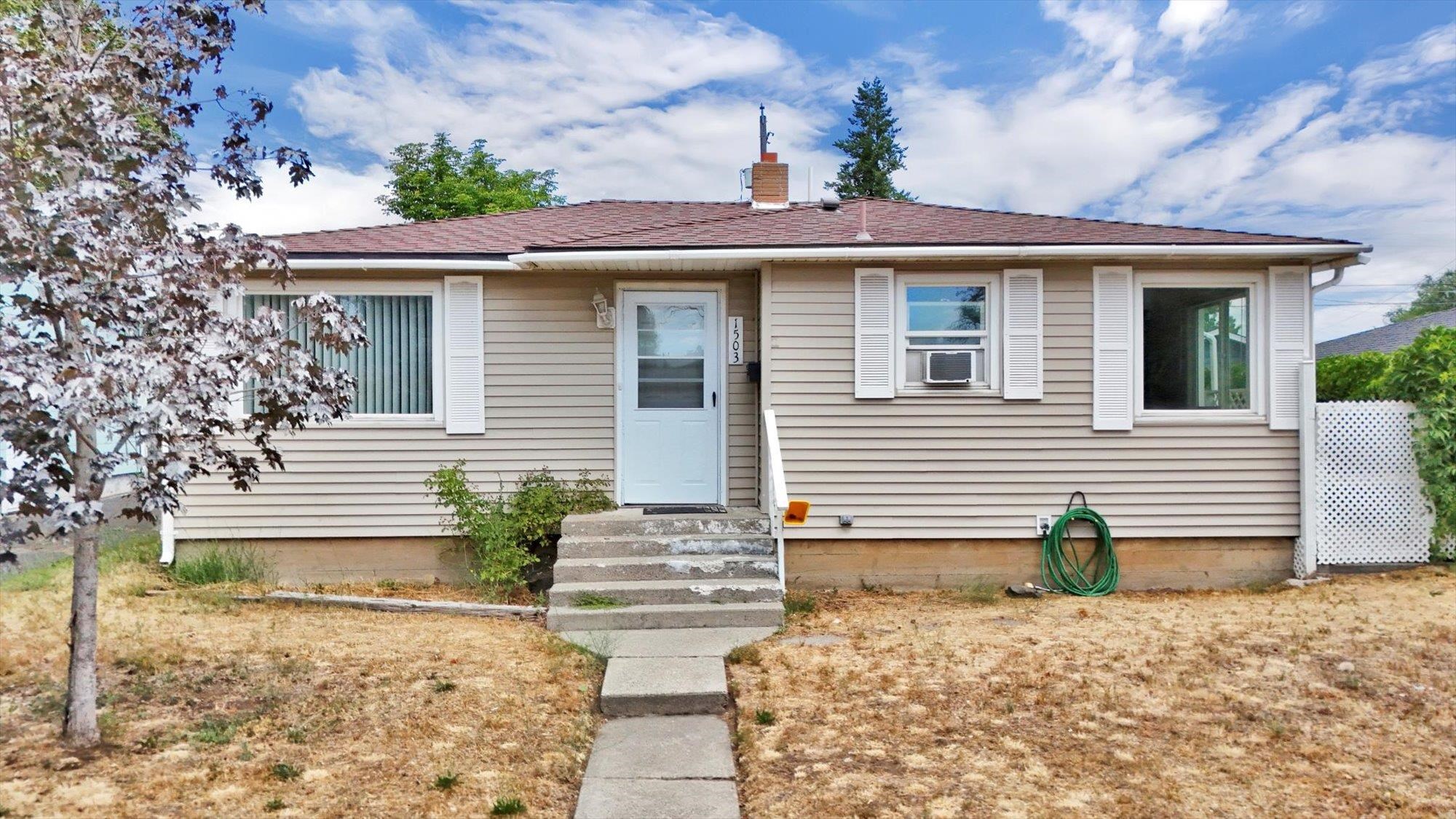 1503 E Everett Ave