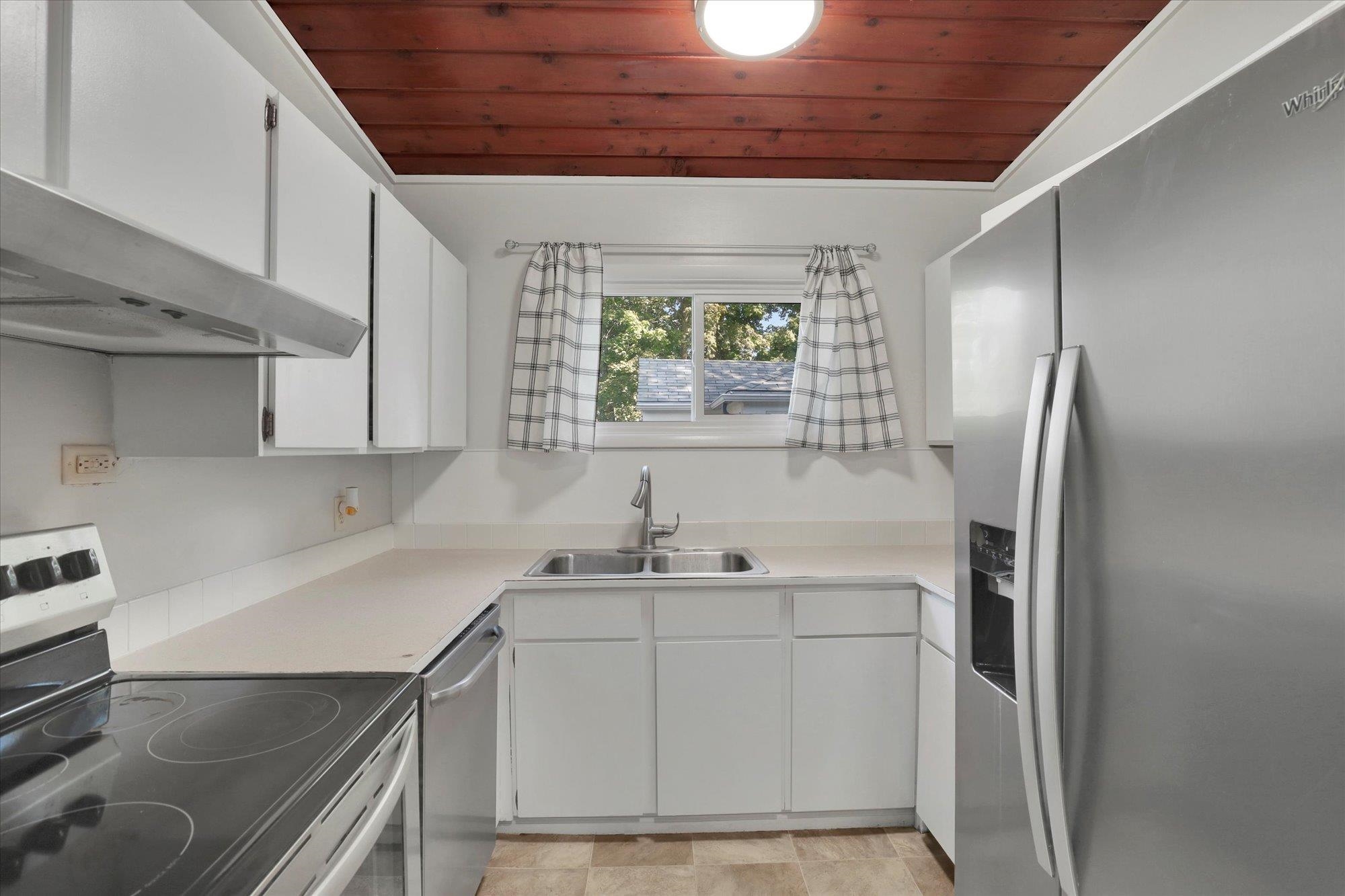 1104 E 29th Ave Ave