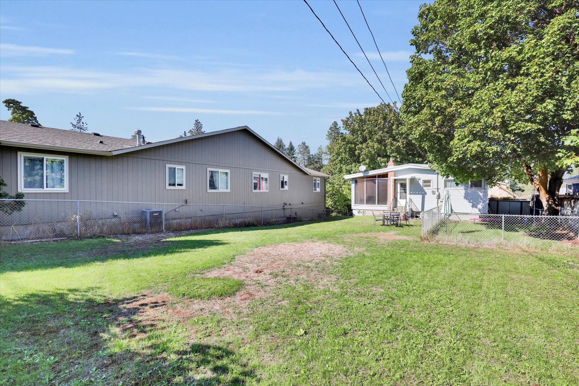 1104 E 29th Ave Ave