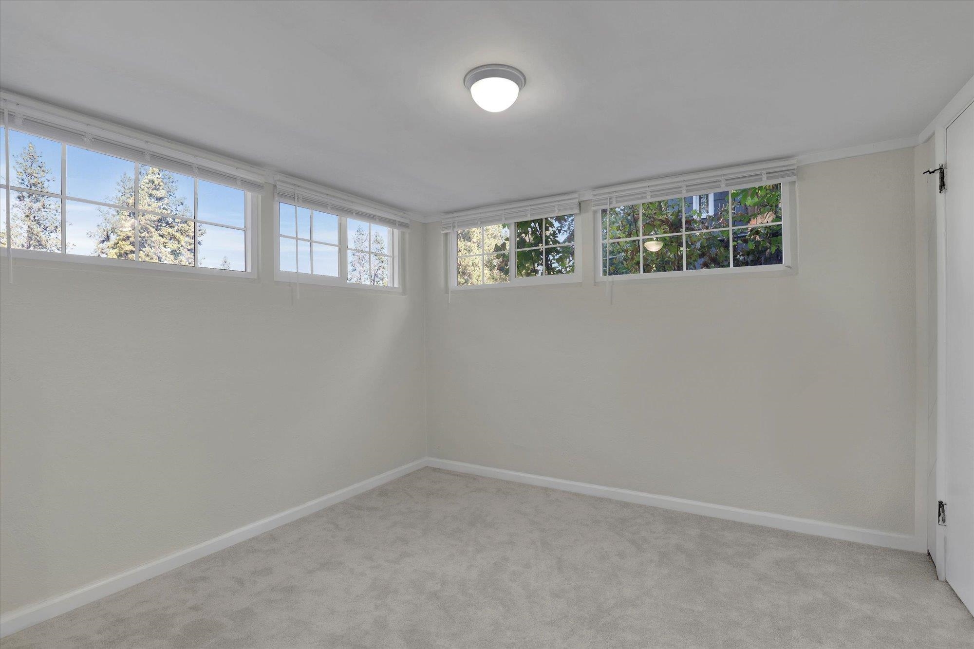 1104 E 29th Ave Ave
