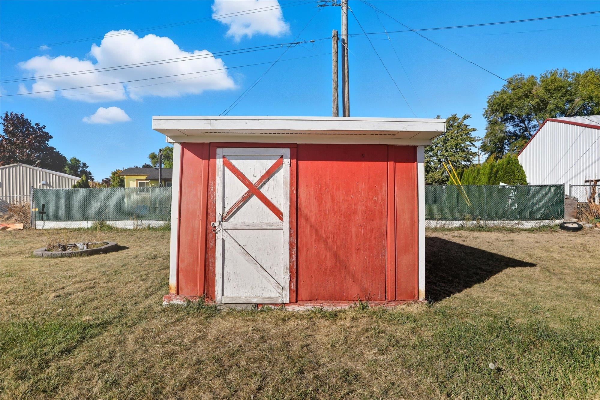 19023 E Valleyway Ave