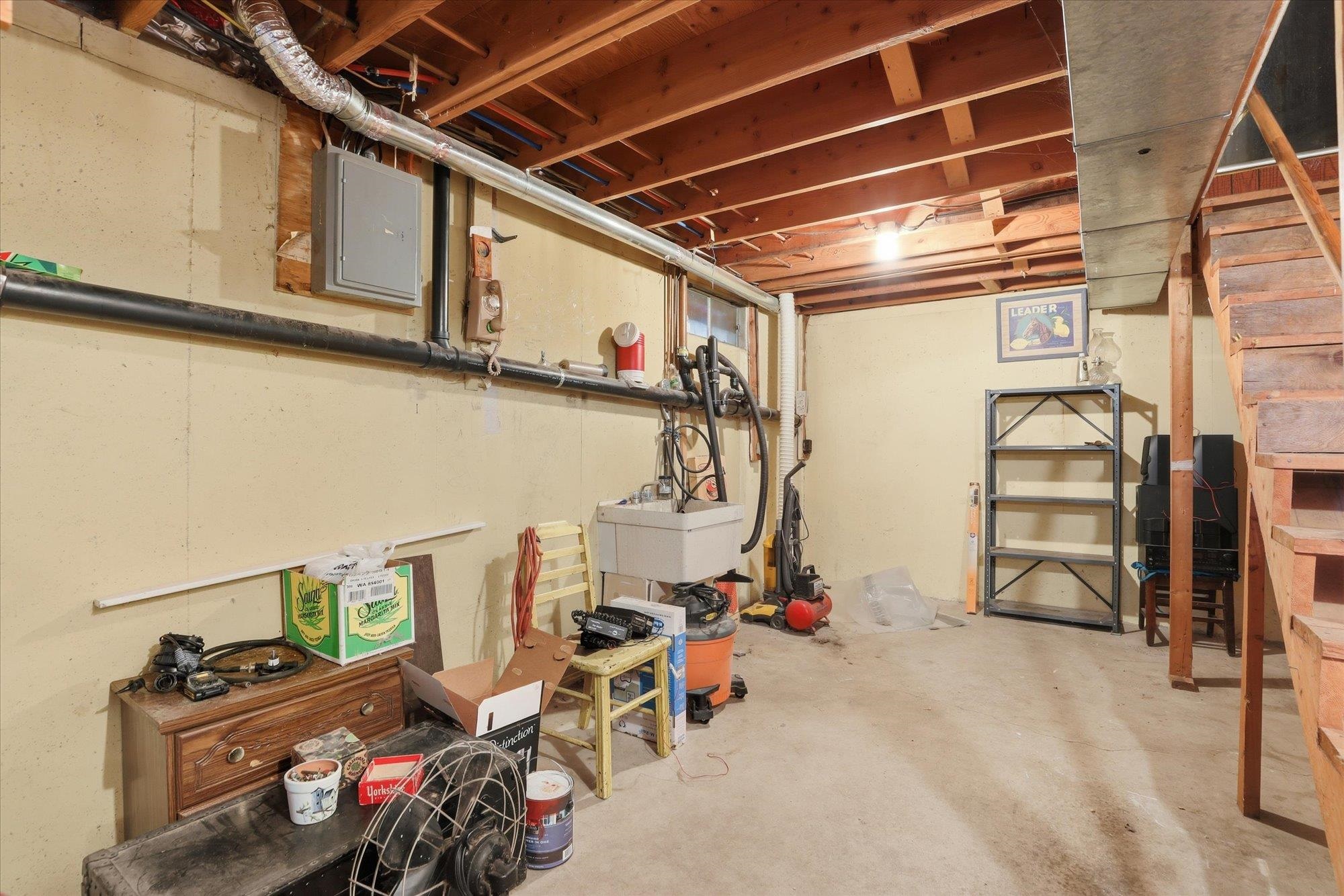 19023 E Valleyway Ave