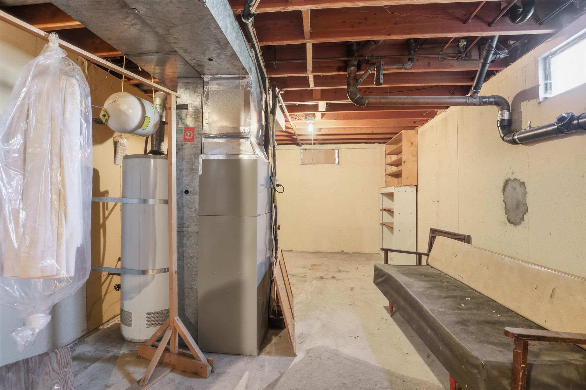 19023 E Valleyway Ave