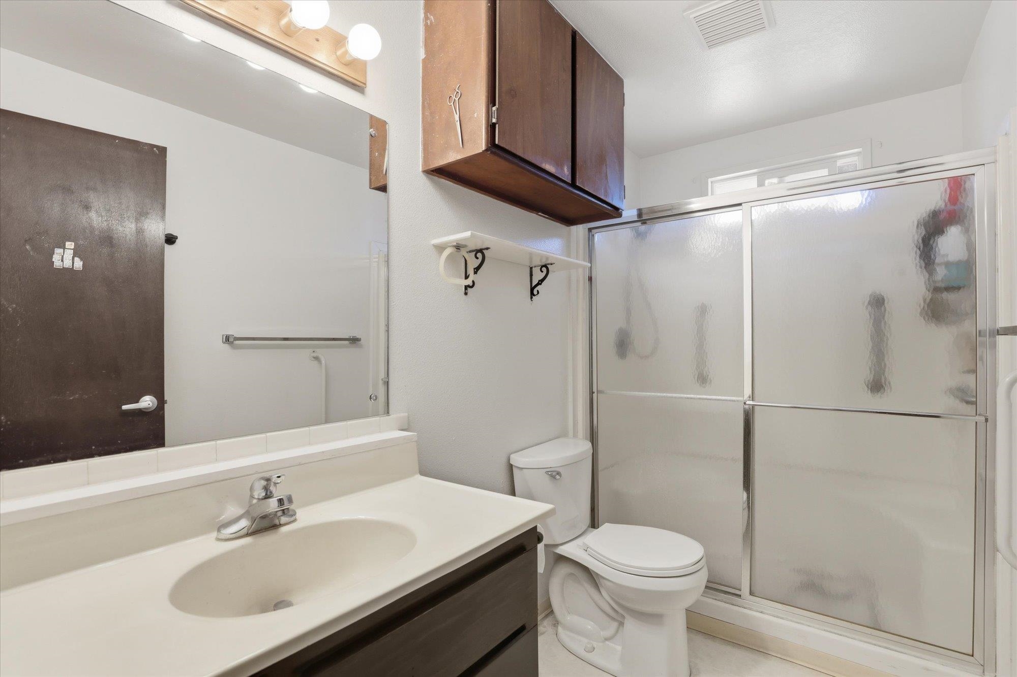 19023 E Valleyway Ave