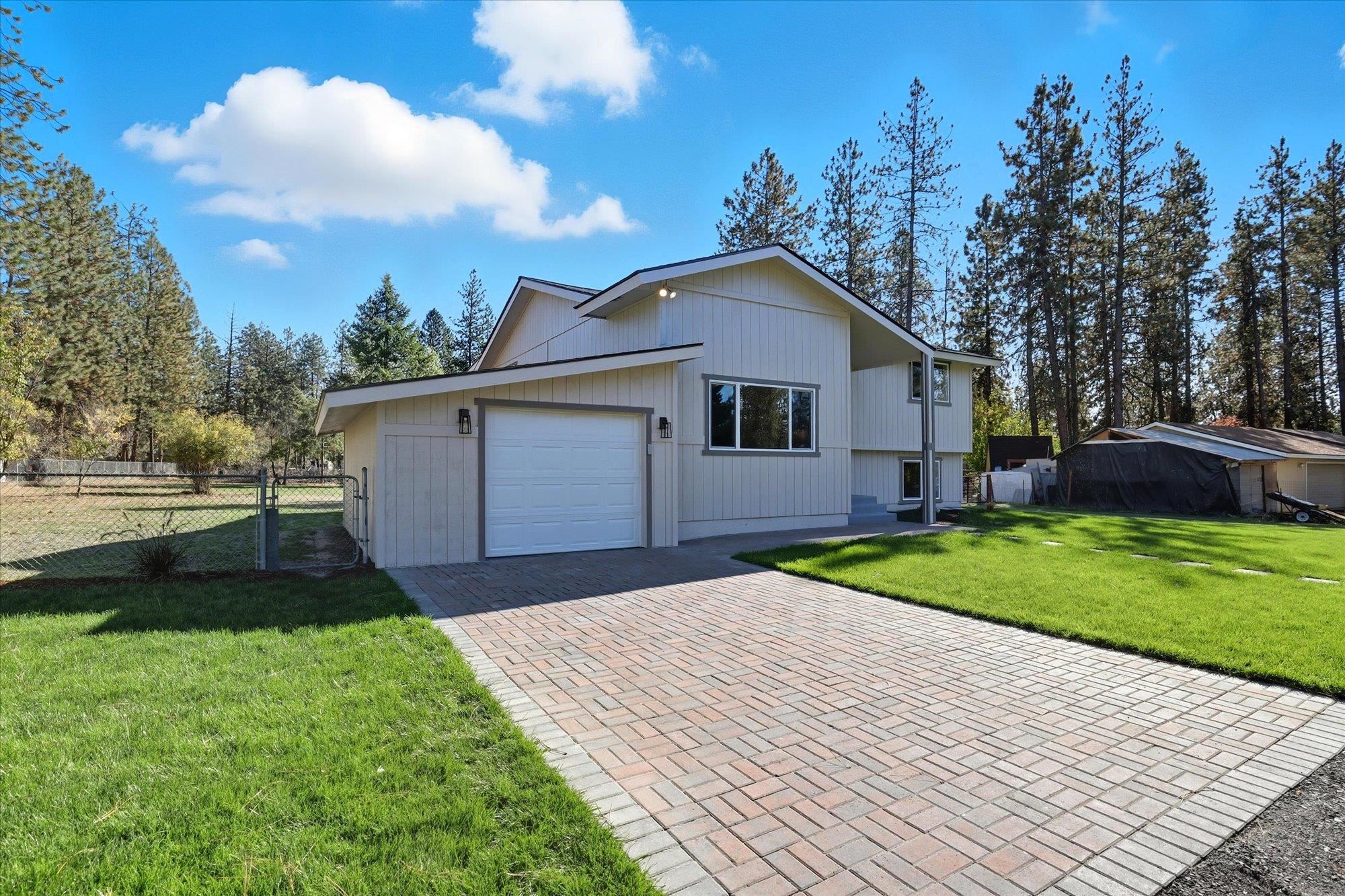 16406 N Tamarac Ln
