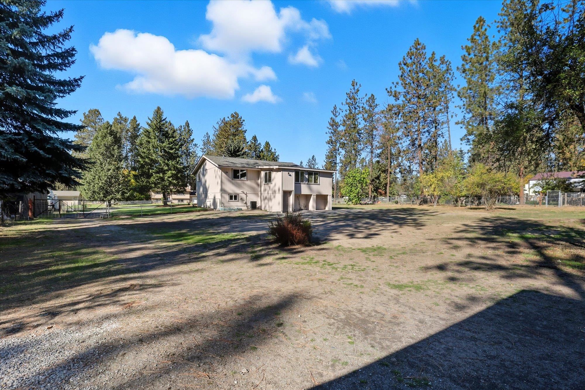16406 N Tamarac Ln