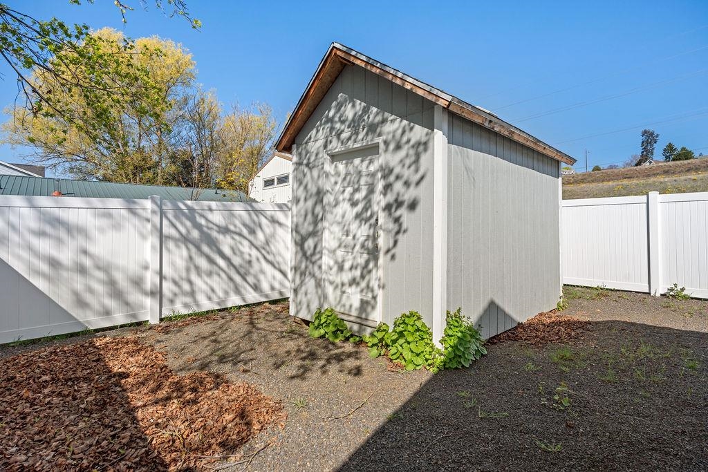 2507 E Upriver Dr