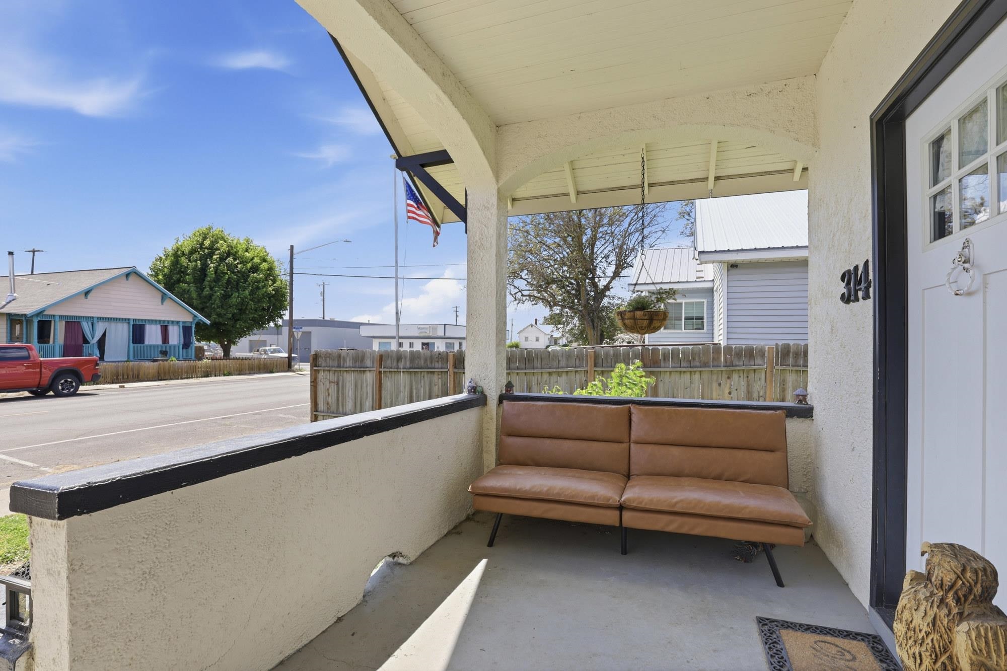 314 W Main Ave Ave