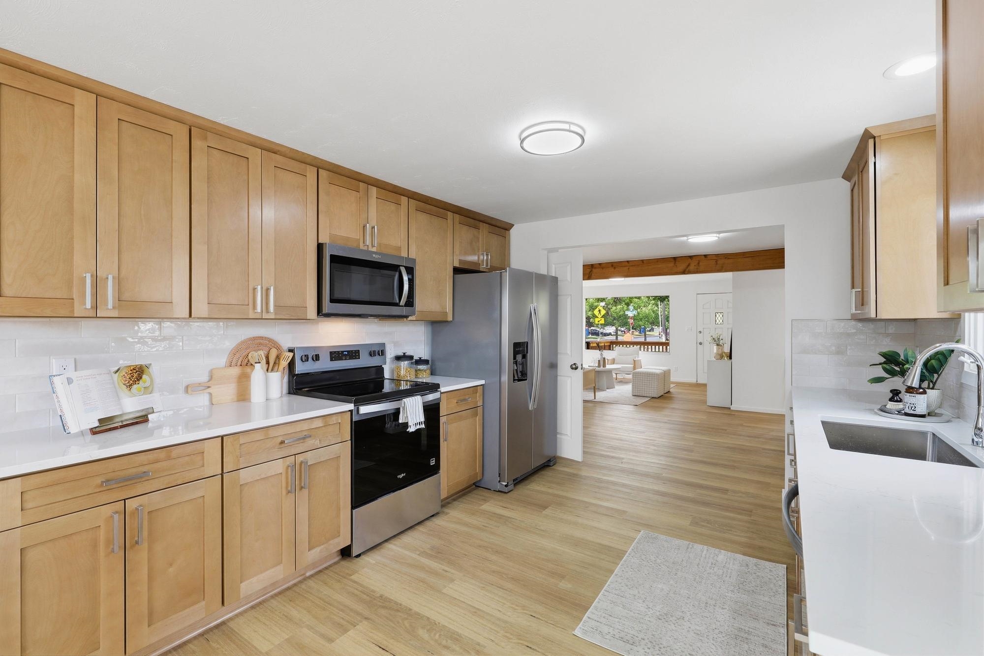 304 E Columbia Ave