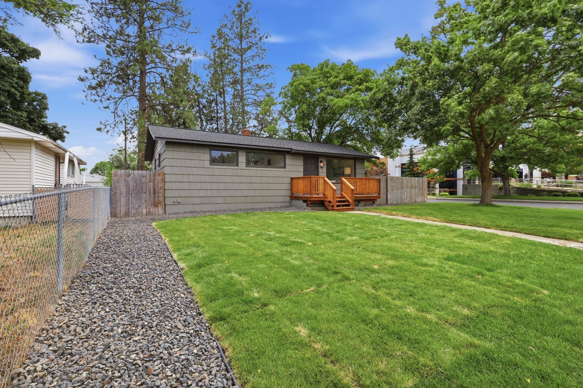 304 E Columbia Ave