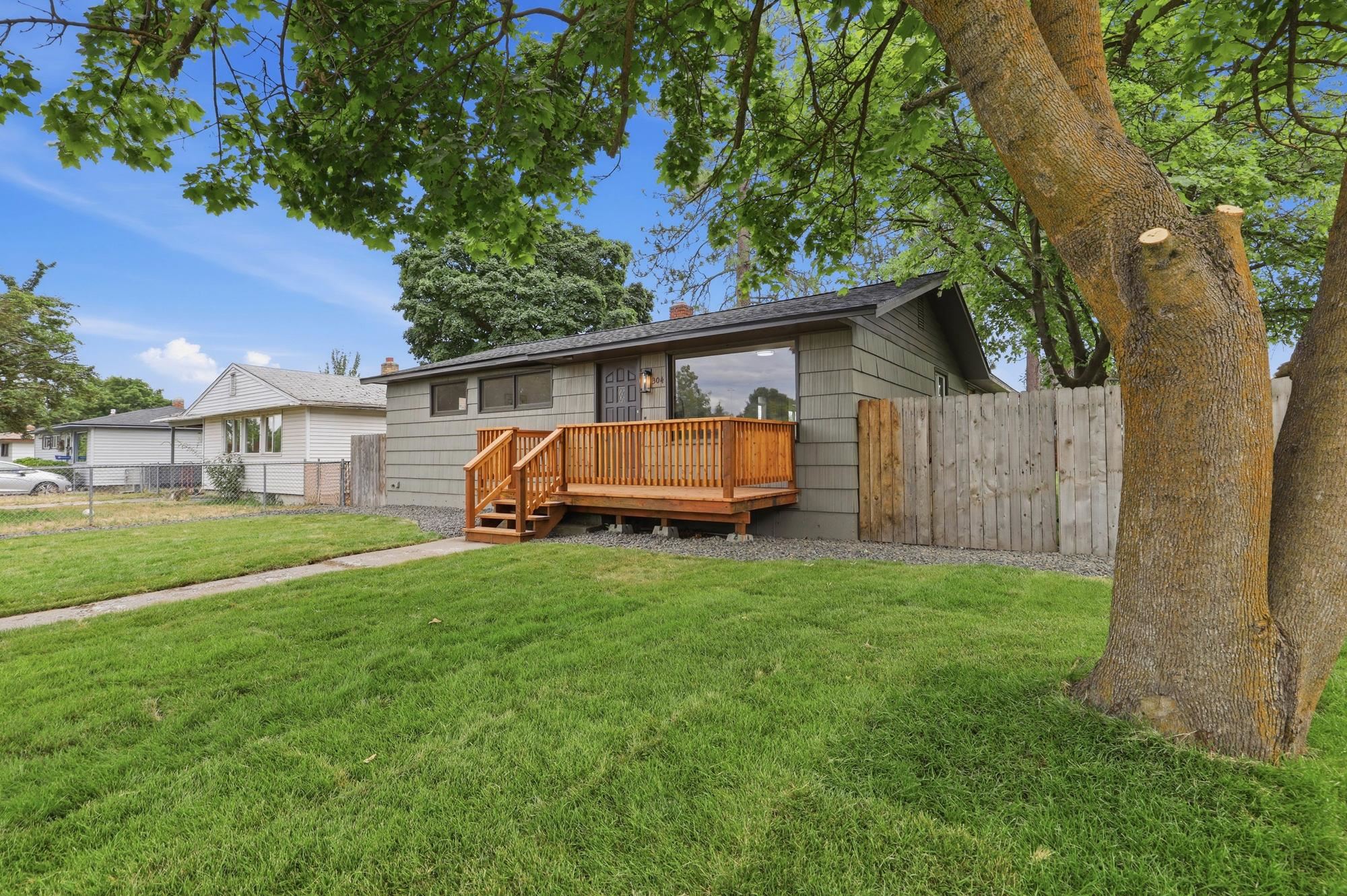 304 E Columbia Ave