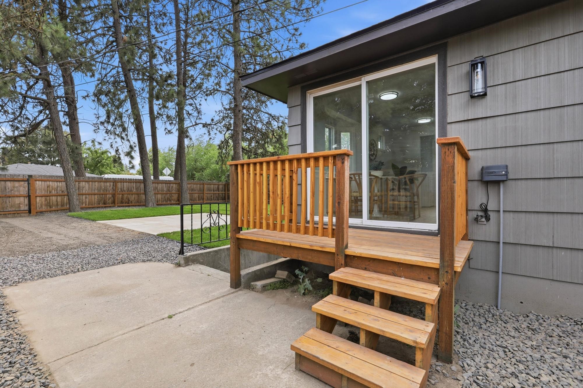 304 E Columbia Ave