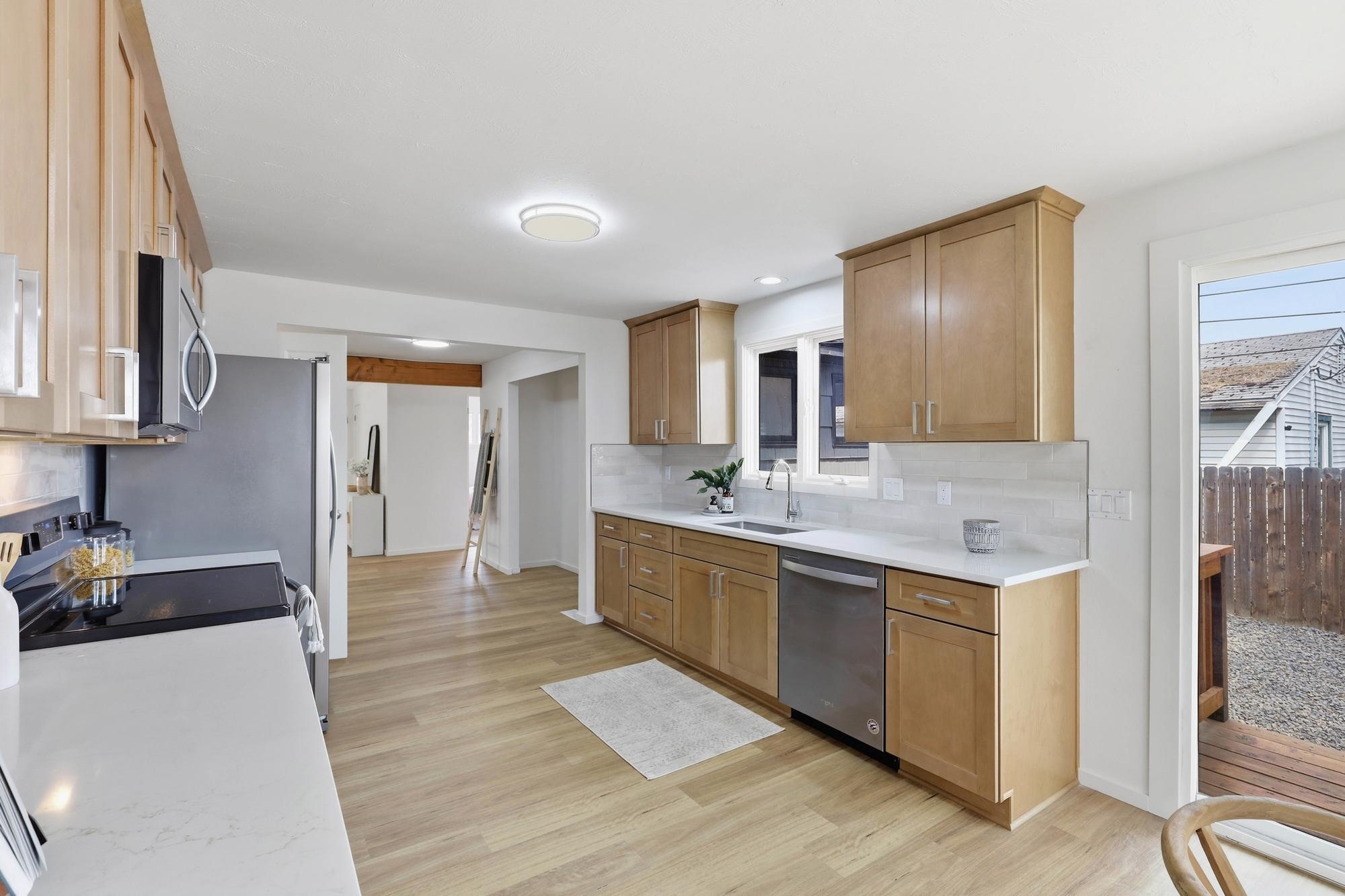 304 E Columbia Ave