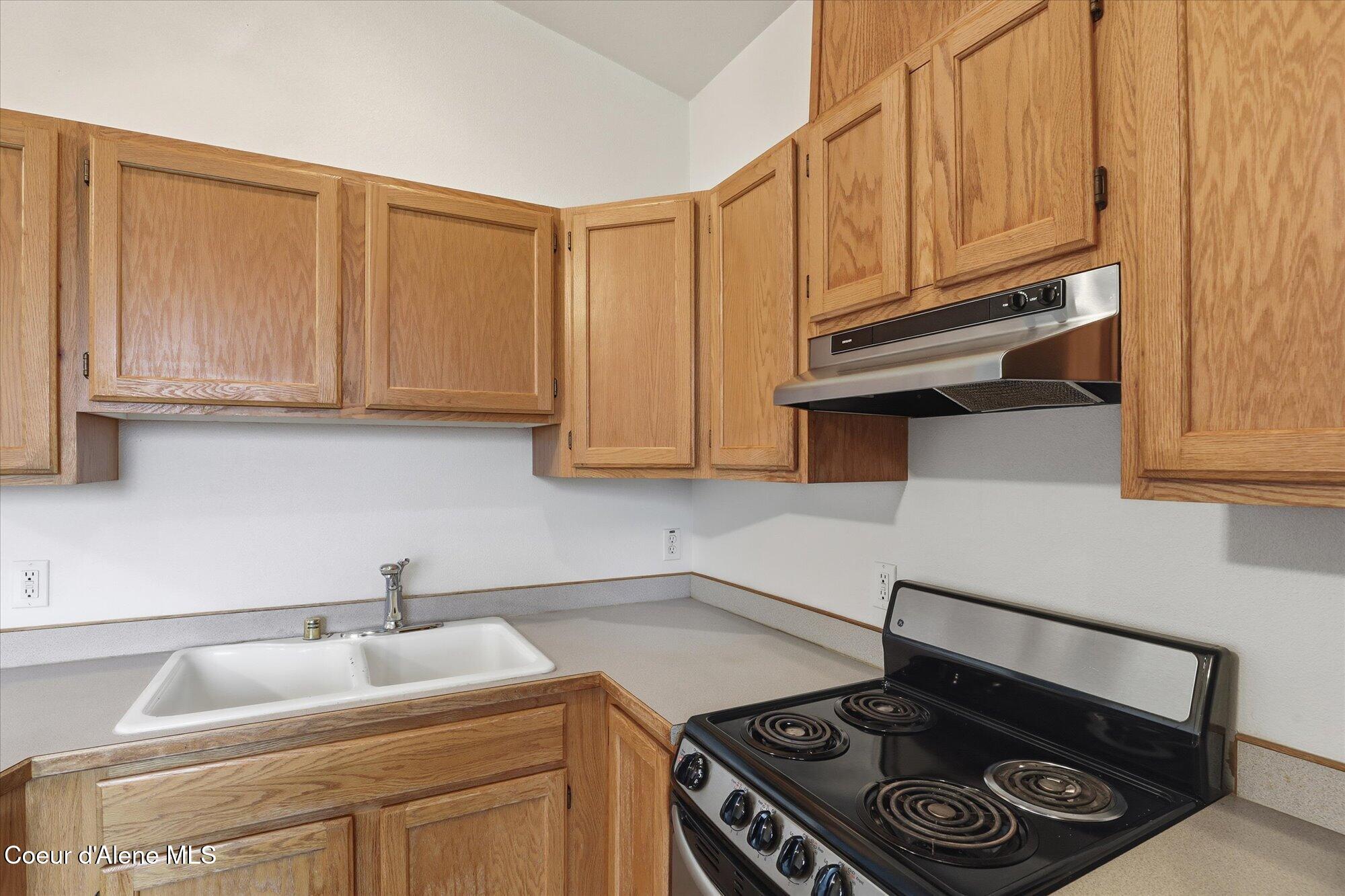 35 Fairway Dr, #C1 #C1