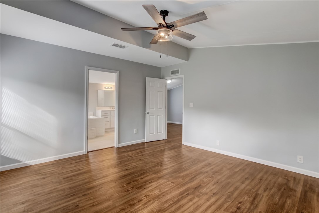 44591 PINEBREEZE CIRCLE