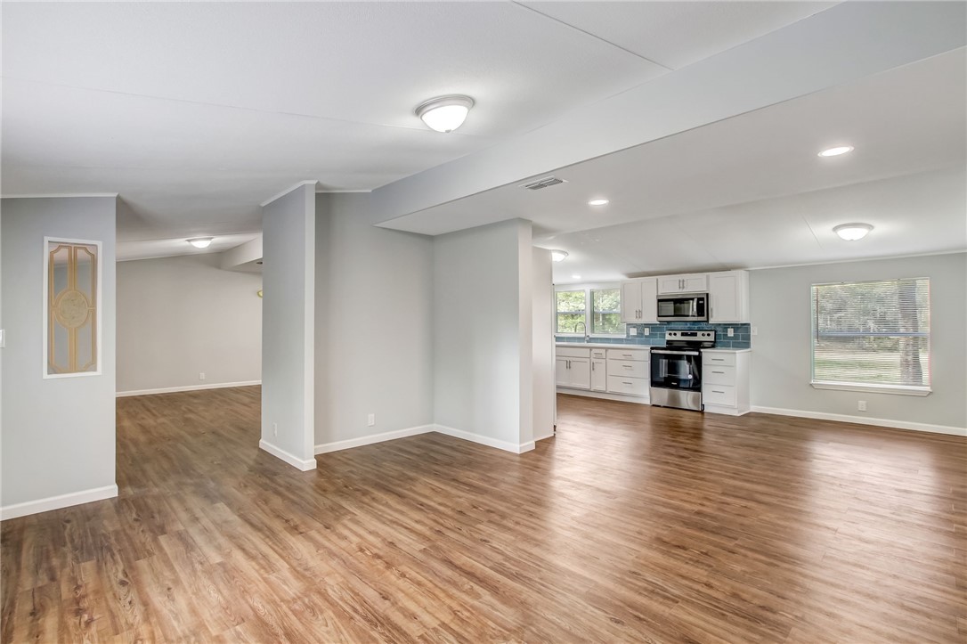 44591 PINEBREEZE CIRCLE