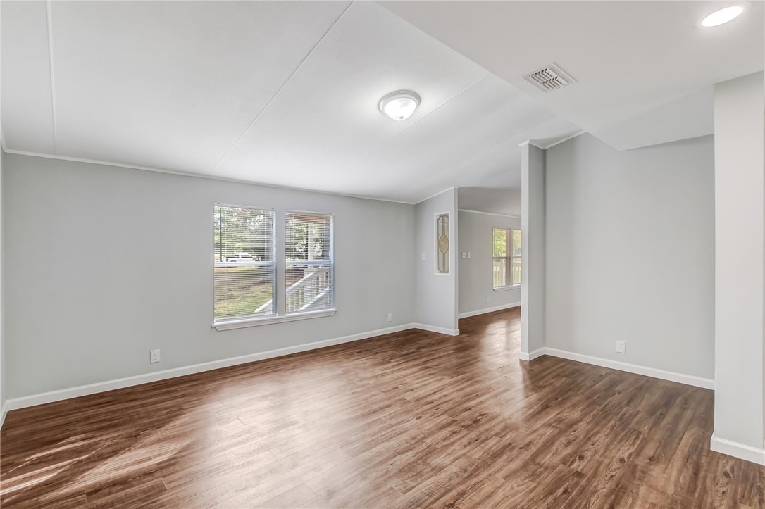 44591 PINEBREEZE CIRCLE