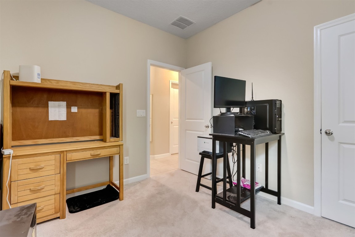 5507 KELLAR CIRCLE