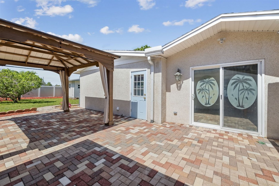 1360 MURRAY DRIVE