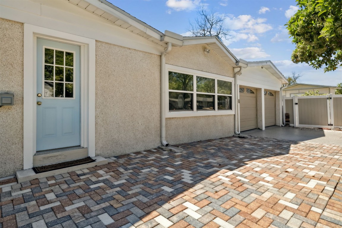 1360 MURRAY DRIVE