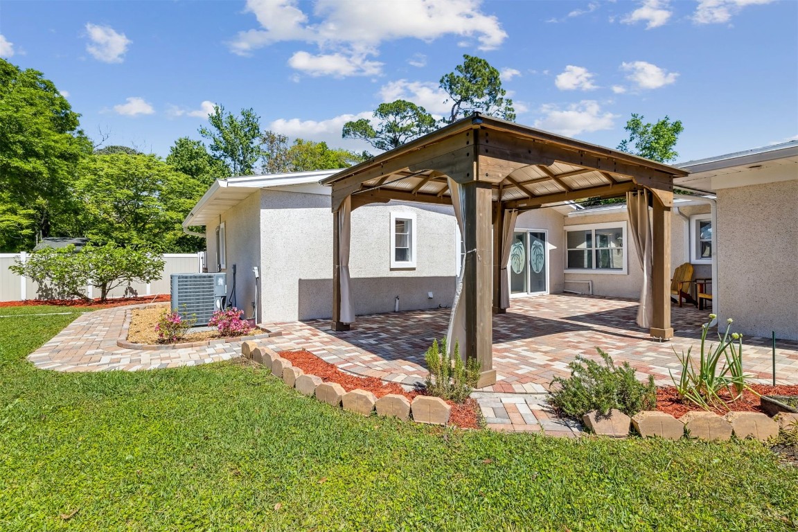 1360 MURRAY DRIVE