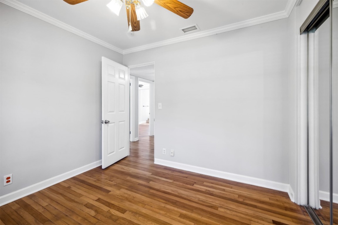 1360 MURRAY DRIVE