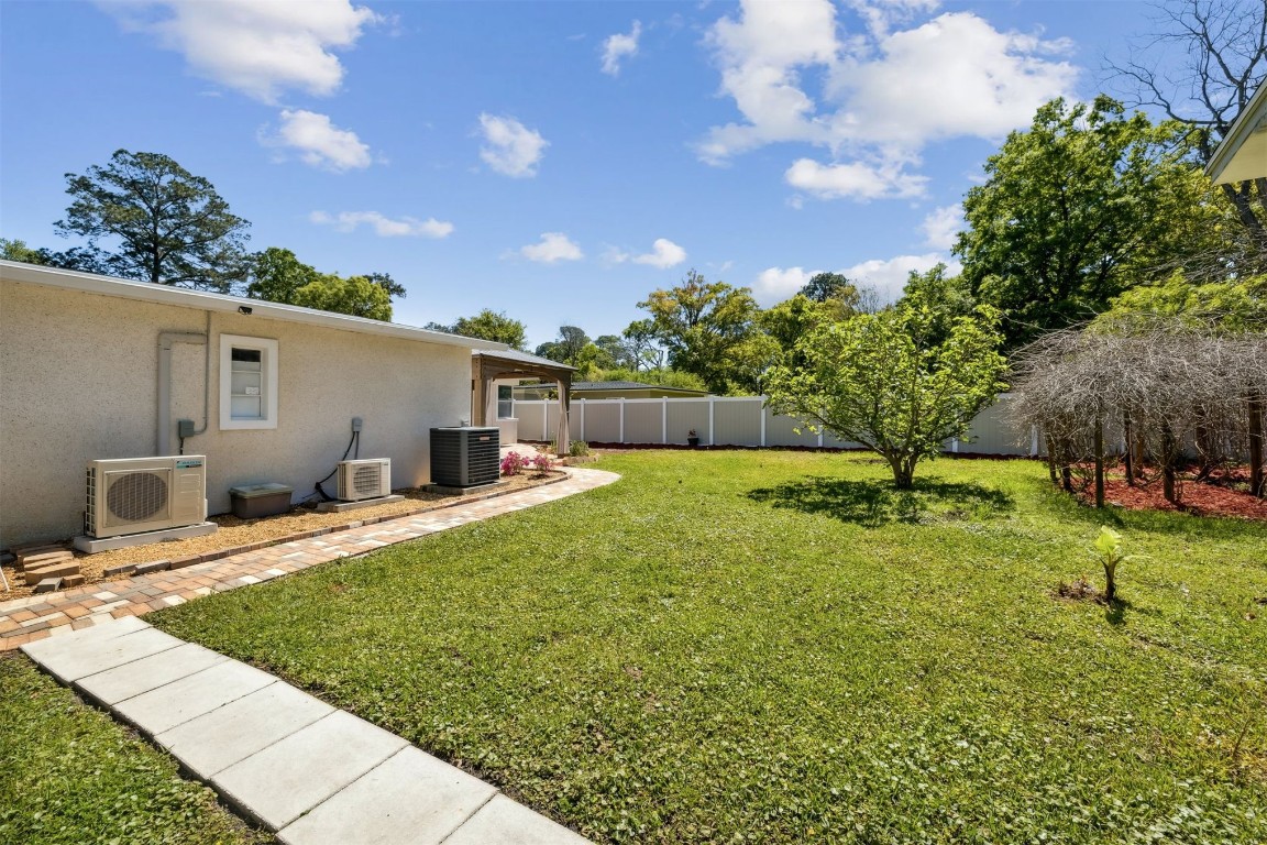 1360 MURRAY DRIVE