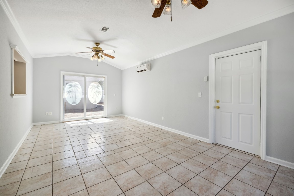 1360 MURRAY DRIVE