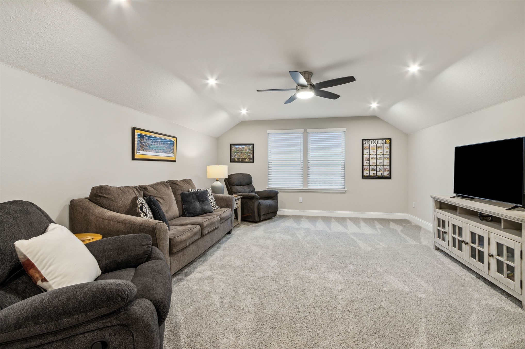 85483 FALL RIVER PARKWAY