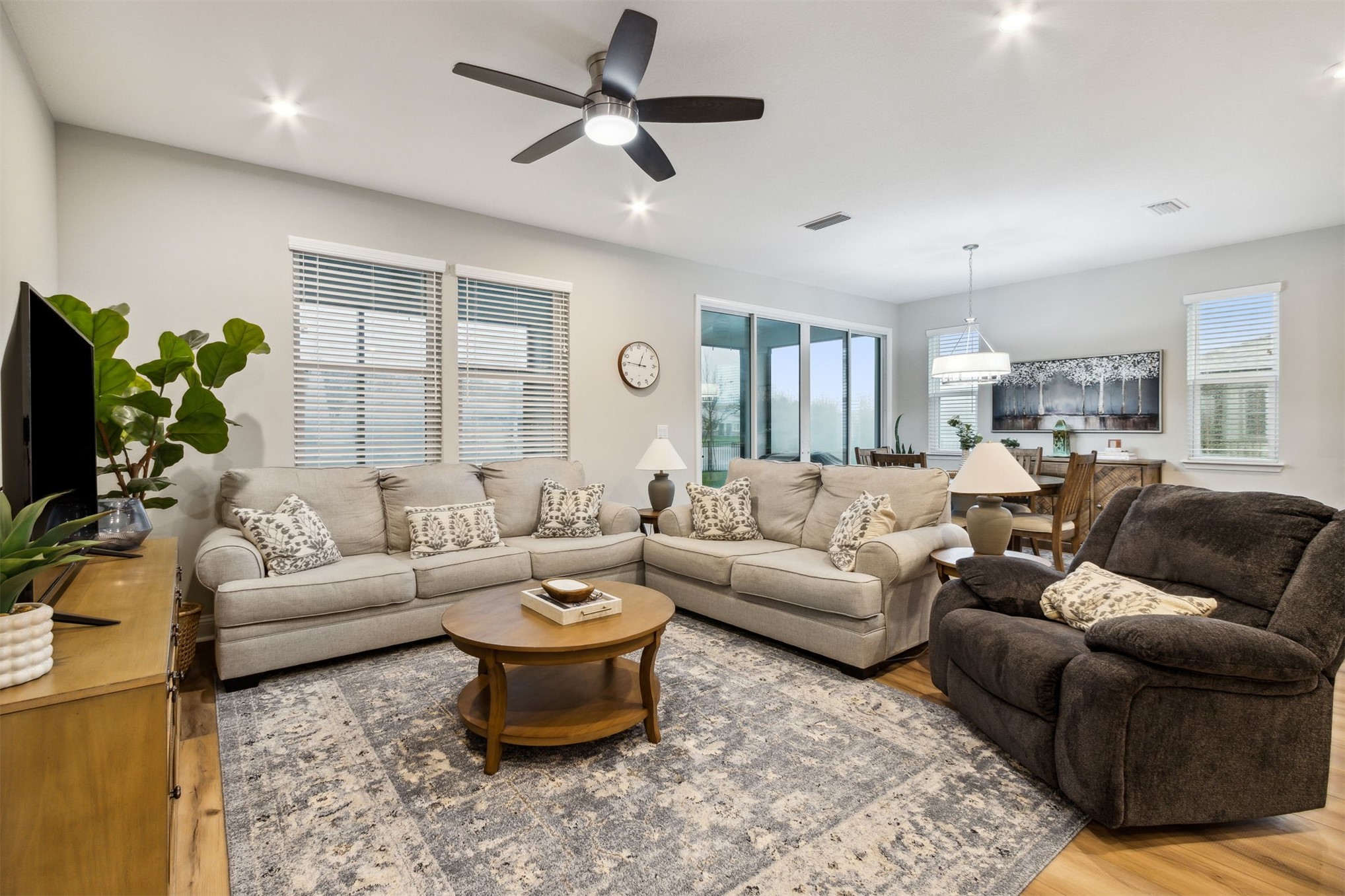 85483 FALL RIVER PARKWAY