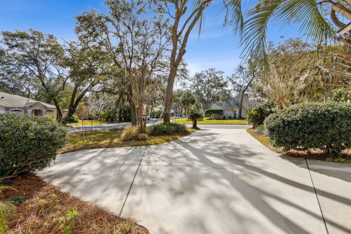 2869 BREAKERS DRIVE