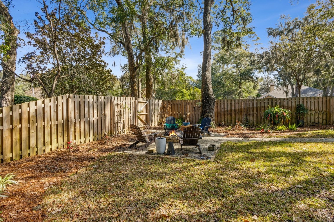 2869 BREAKERS DRIVE
