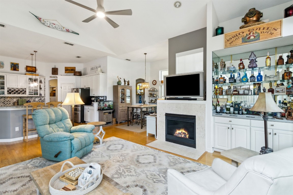 2869 BREAKERS DRIVE